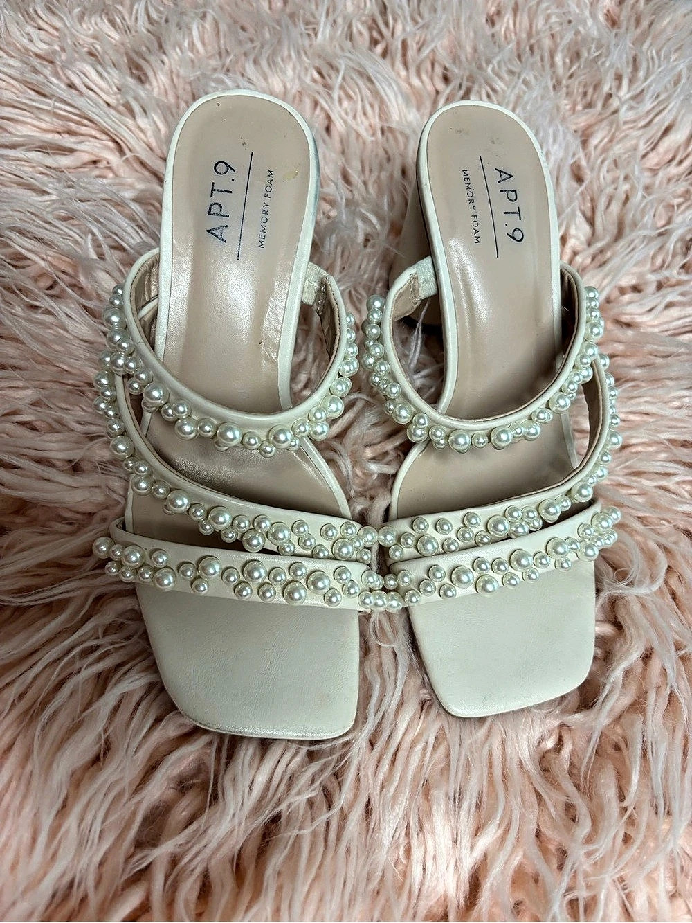APT.9 Pearl Dress Heels Cream Size 7.5